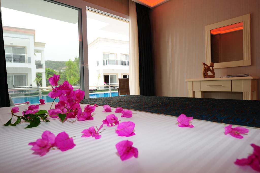 Delita Suite Hotel Turkbuku Гёльтюрбюку Экстерьер фото